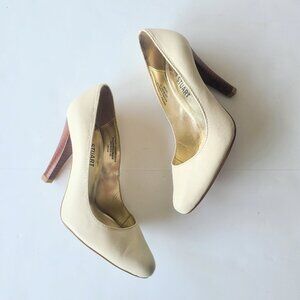 Colin Stuart Vintage Ivory White Leather Pumps Women's Size 6.5